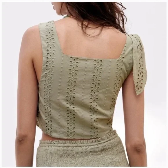 𝅺zara eyelet cropped tank - Picture 4 of 9